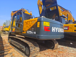 Second-Hand Hyundai R225LC-9S Hydraulic Excavator – Reliable Condition, Immediate Shipment