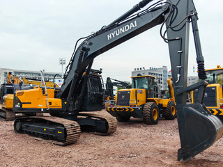 Low Hour Used Hyundai 220HD Excavator | Medium Mining Machine | Ready for Export | Excellent Condition