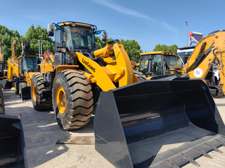Used LiuGong CLG870 Wheel Loader Heavy Duty 8 Ton Front End Loader For Sale